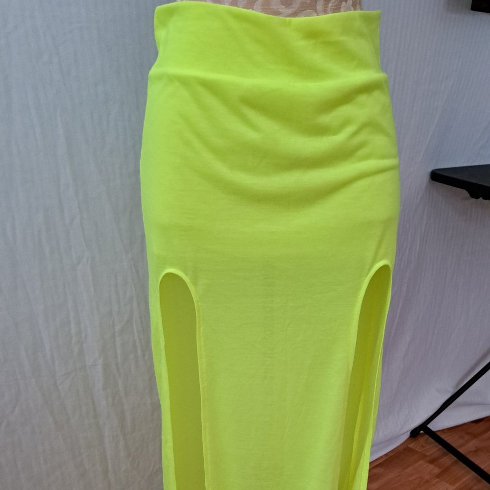 Uluwatu collection sexy summer beach skirt  size Large